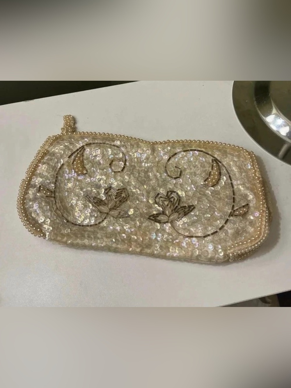 La Regale Vintage Ivory Sequin & Pearl Beaded Evening Clutch Collectible